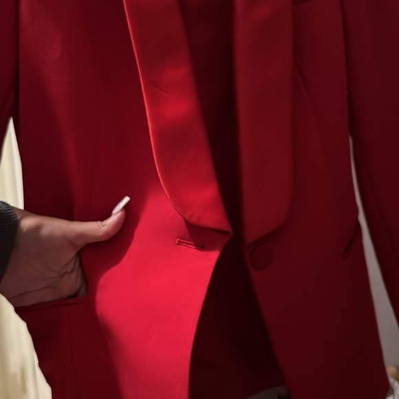 Red Zara blazer - Picture 3 of 5